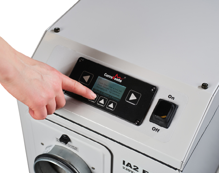 IA2-ES-F_720x568_display